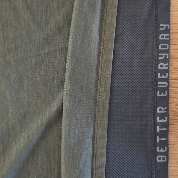 Lululemon Men's License to Train Tank - Picture 6 of 7